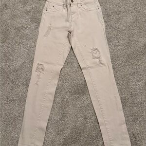 YMI WannaBettaButt White Denim Mid Rise Skinny Leg Ripped Jeans in size 5